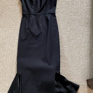 Stunning little black dress. Size S.